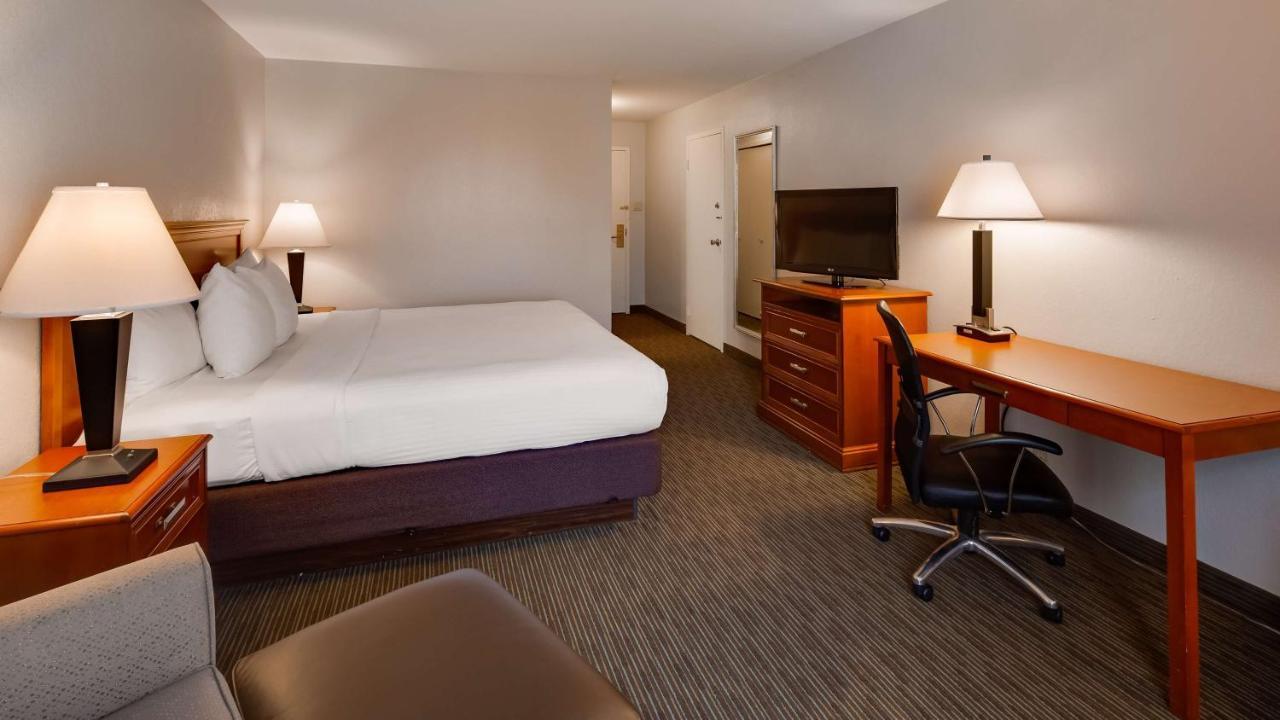 Best Western Tomah Hotel Exterior photo